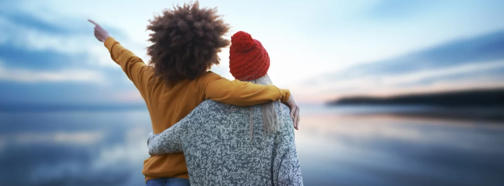 Maersk_Two women pointing